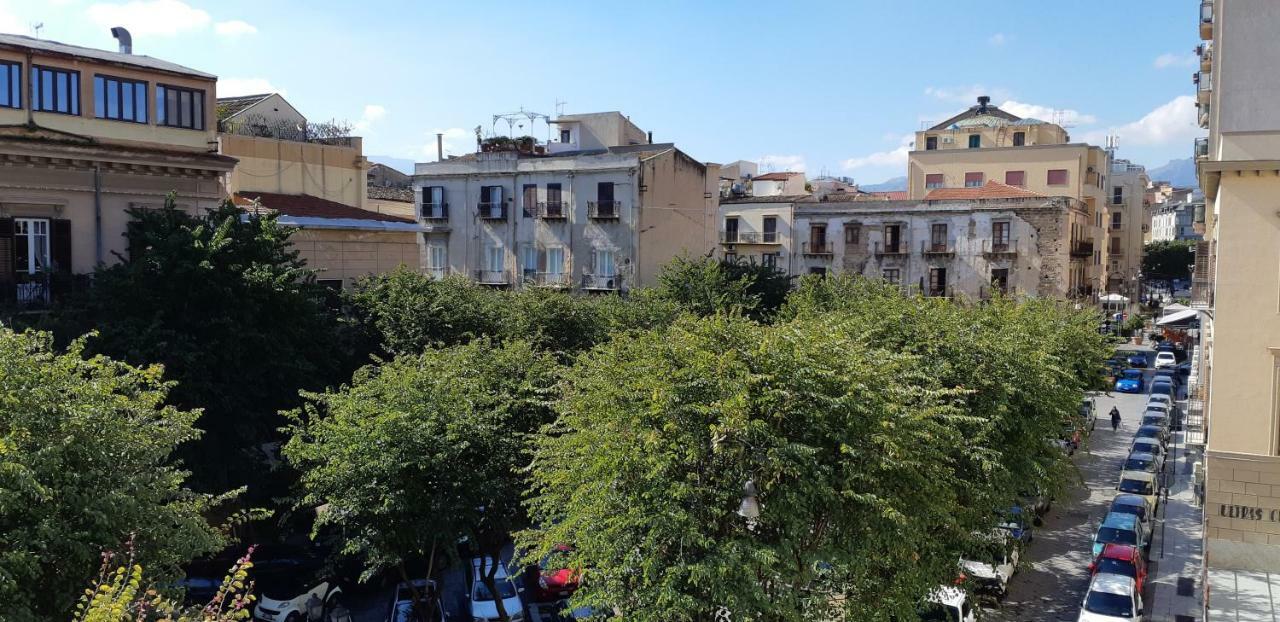 Bed and Breakfast Cavour Il Conte Camillo à Palerme Extérieur photo