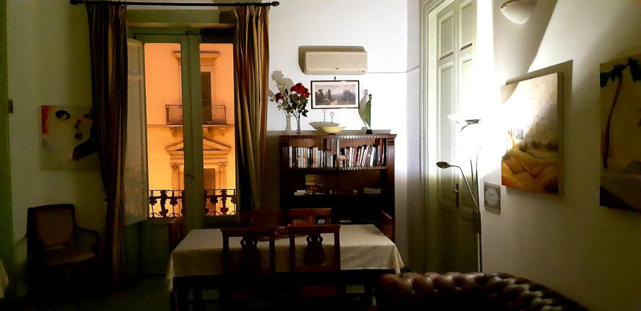 Bed and Breakfast Cavour Il Conte Camillo à Palerme Extérieur photo