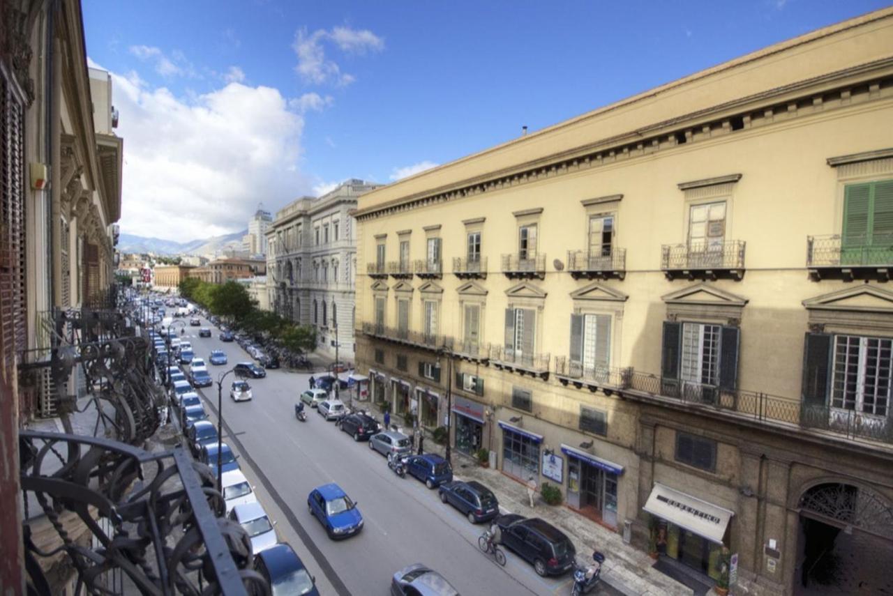 Bed and Breakfast Cavour Il Conte Camillo à Palerme Extérieur photo